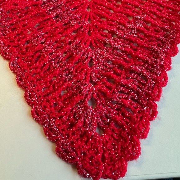 Crochet Light Weight Triangle Shawl / Scarf handmade Red Metallic - Picture 6 of 13